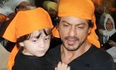 Shah Rukh Khan and son AbRam visit the Golden Temple