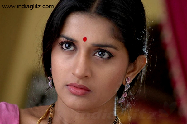 Meera Jasmine Heroine Sex - Meera Jasmine's strong suggestion for sexual offenders - Tamil ...