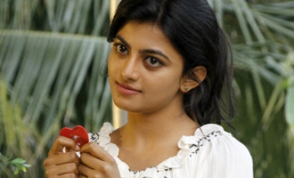 Kayal' Anandhi becomes 'Pasanga' Pandi's pair for Vijay's director ...