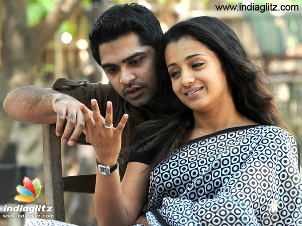 Simbu - 'Vinnaithaandi Varuvayaa'